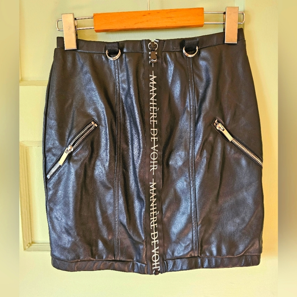 Maniere De Voir vegan leather moto biker bikercore miniskirt with zippers